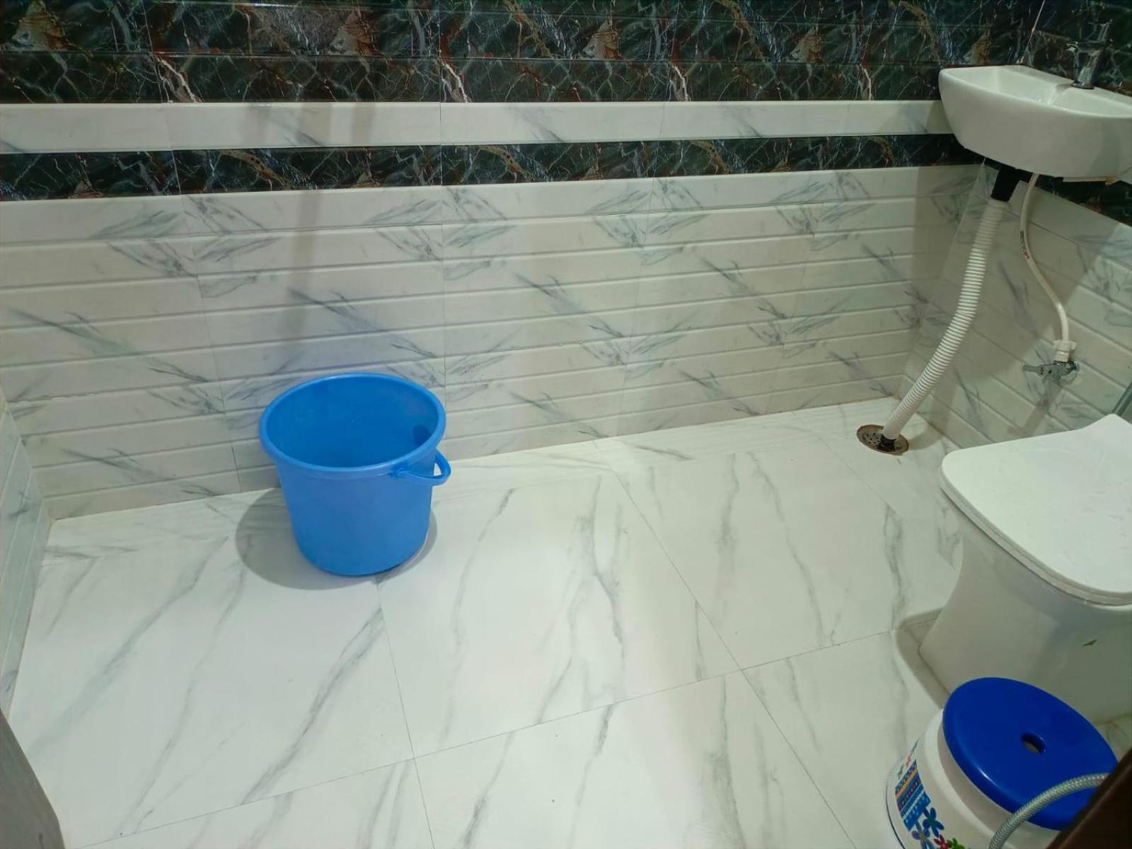 מלון מטורה Shri Girraj Residency מראה חיצוני תמונה